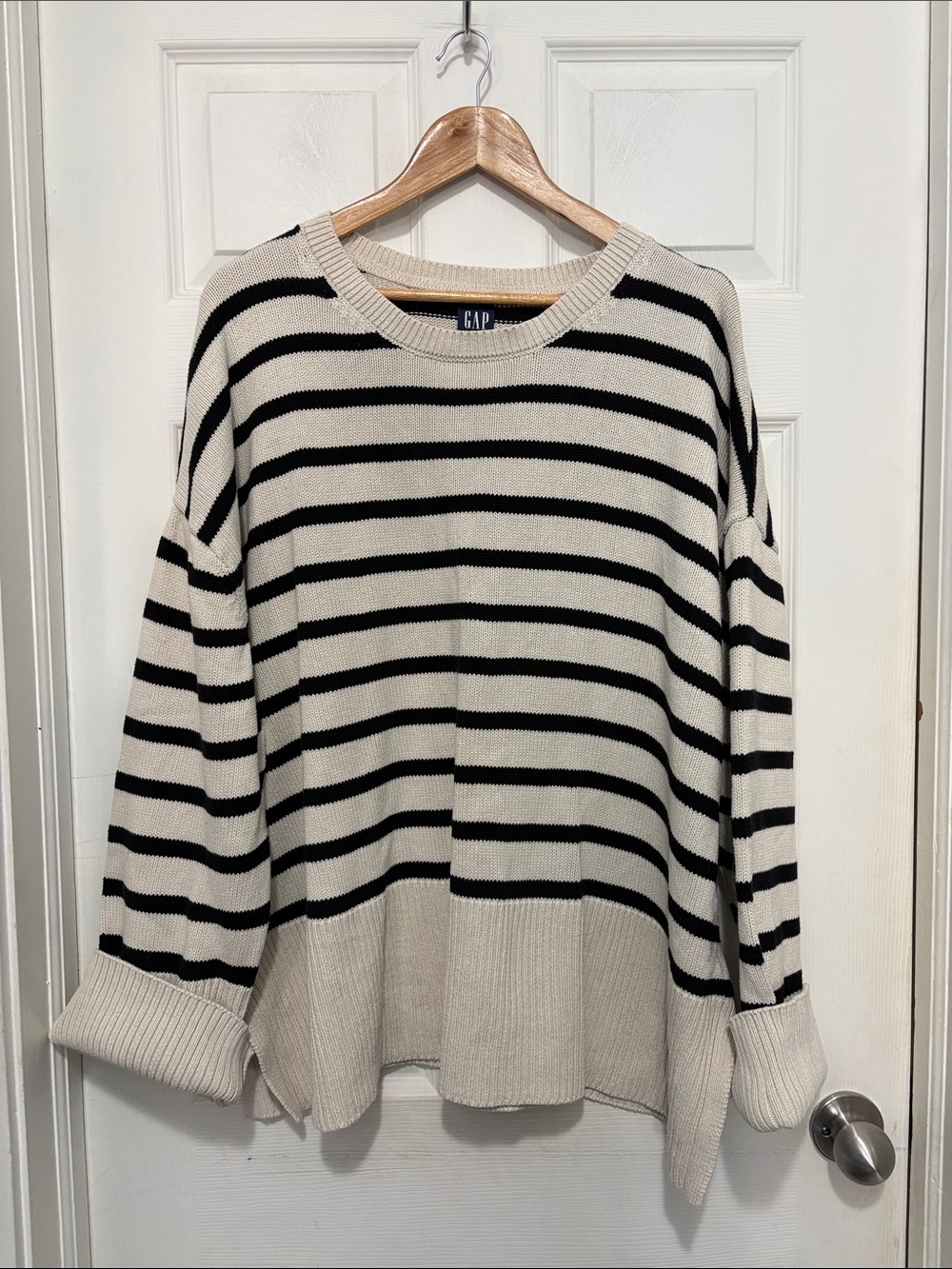 GAP Black and Cream Striped Column Sleeve Crewneck Sweater